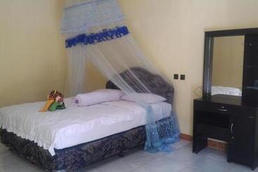 펜션 Bintang Wisata Riung