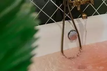 Retkeilymaja Eden Hotel Bangsean