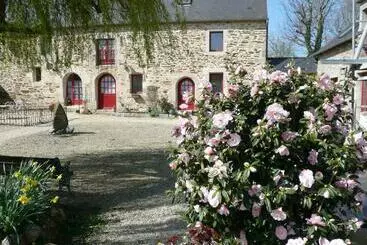 B&b Dinan La Priquetais