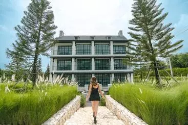 Hotelli Bergh Apton Khao Yai