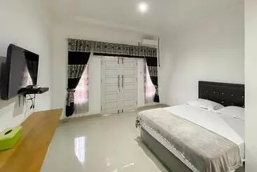 Hotel Lucky 21 Syariah Mitra Reddoorz