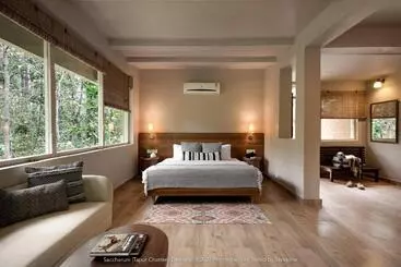 Hotelli Saccharum Safari Lodge