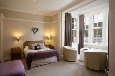 Hotel Glentower Lower Observatory