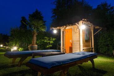 Bed and Breakfast Rumah Indo Garden