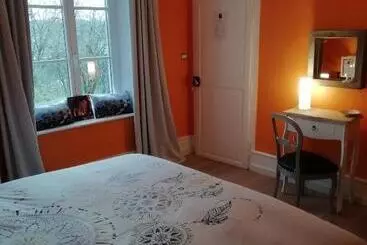 Aamiaismajoitus (B&B) Chambres D Hôtes La Tuilerie