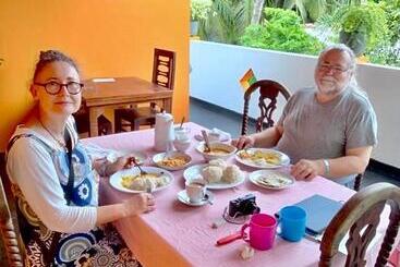 Bed and Breakfast Mali Guest House