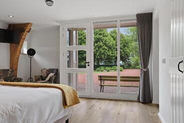 Bed and Breakfast Vakantiehuis Bij Vermeer