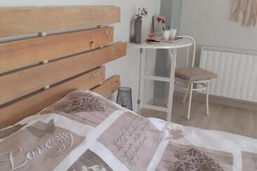 Nocleg ze śniadaniem Chambres Et Table D Hôtes Les Trois Marquets