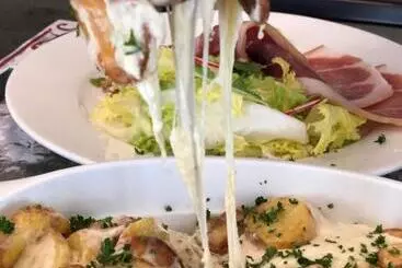 Hotelli Auberge Du Cezallier