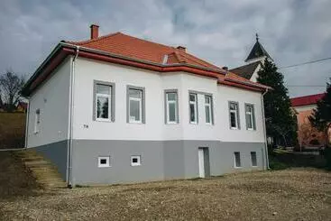 ペンション Mosolyka Vendégház