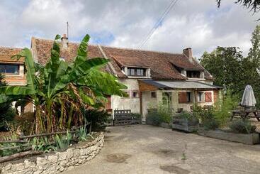 مبيت وإفطار Chambre D Hôtes Chez Gustave & Compagnie