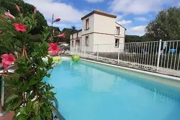 Aamiaismajoitus (B&B) La Cascadeta