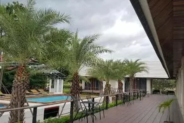 Ingaun Resort Kanchanaburi