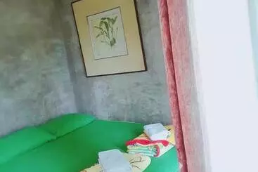 ペンション บ้านพักคุณยายเขียว