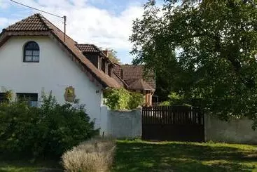 Majatalo Derű Vendégház és Lovasudvar