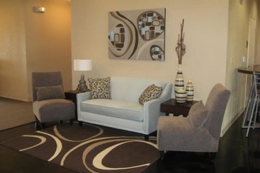 호텔 Ambassador Inn & Suites