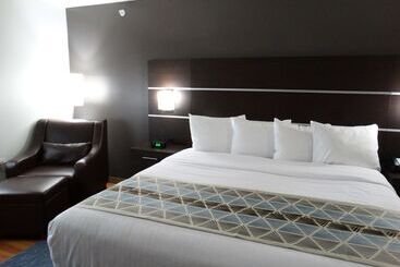 Отель Best Western Duchesne Inn