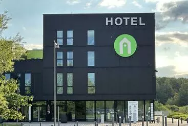 ホテル Campanile Belfort Montbeliard Gare La Jonxion