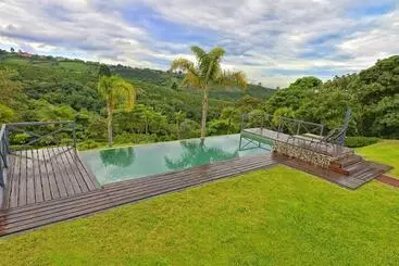 Отель Mango Valley