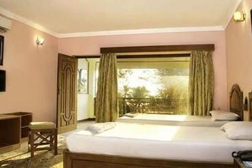 Hotel Sea Breeze At Mahabalipuram