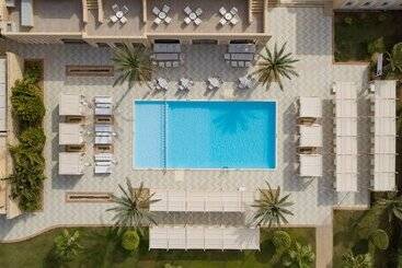 هتل JAZ Neo Almazino, Almaza Bay