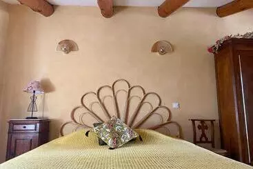Nocleg ze śniadaniem Chambres D Hôtes Et Studios De Charme A Mandria