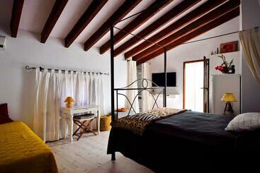 ベッドアンドブレックファースト Dachterrassenzimmer In Romantischem Landhaus Mit Pool