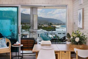 بنسيون Sandon Point Coastal Abode