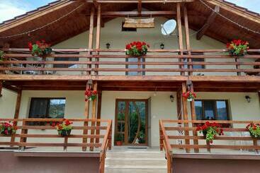 Pensiunea Deny şi Dany