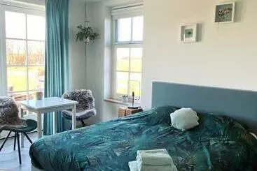 Aamiaismajoitus (B&B) Bed No Breakfast De Kapitein