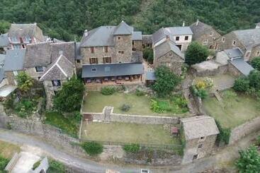 مبيت وإفطار Chambre De La Tour