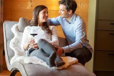 アパートホテル Madlhof