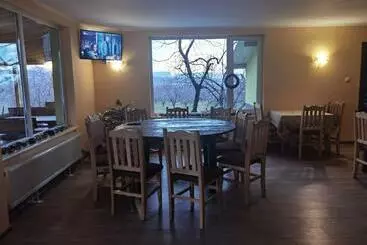 ペンション винарна славовица