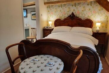 Cotswold Cottage Bed & Breakfast
