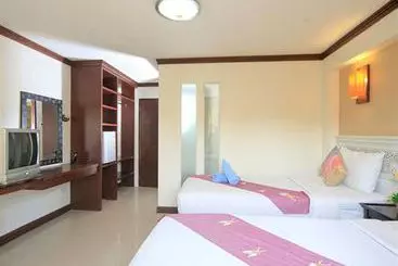 Szálloda Nirundorn Resort Chaam