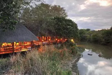 Hôtel Thornybush Waterside Lodge