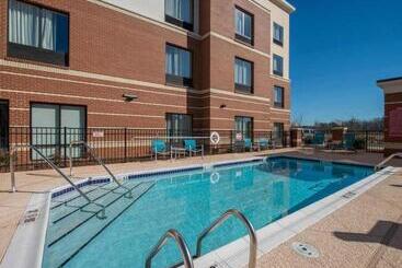 Otel Towneplace Suites By Marriott Newnan