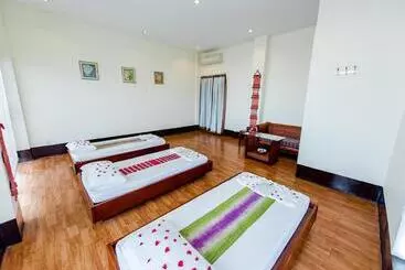 هتل Ngwe Saung Yacht Club & Resort