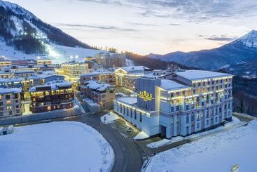 בית מלון כפרי Rixos Krasnaya Polyana Sochi