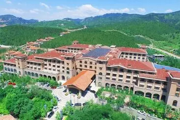 בית מלון כפרי Tianjin Jing Ji Saint Light Resort & Spa
