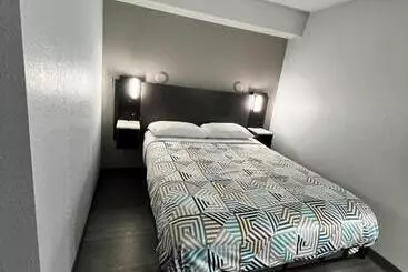 Motel 6council Bluffs, Ia  Omaha East