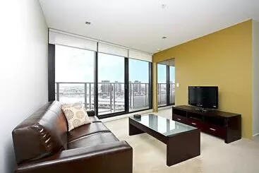 Astra Apartments Docklands