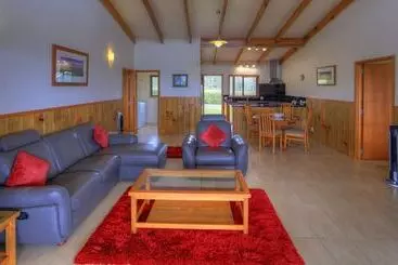 آپارتمان‌های توریست‌ها Endeavour Lodge