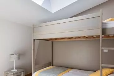 Отель Lagrange Vacances Les Patios Eugenie