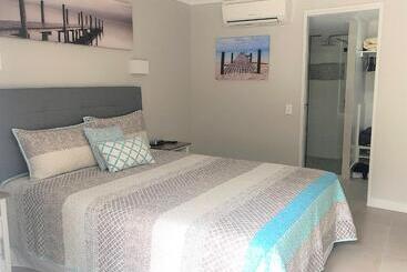 דירה Sundeck Gardens