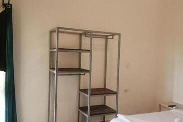 هاستل Anubis Kingdom Pyramids View