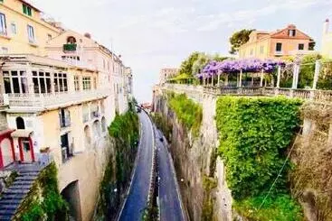 Parco Tasso Guest House