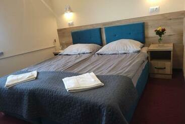 민박 Złote Pióro