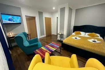 Huoneistohotelli Great Polonia Strzegom City Center