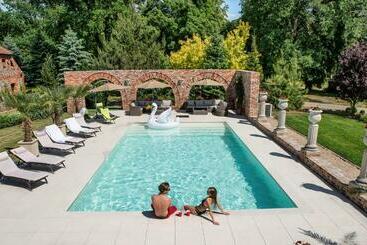 żabi Dwór Hotel Restauracja Spa